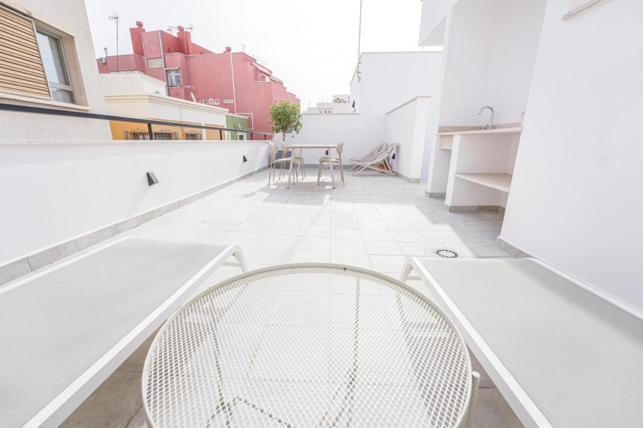 Moott Homes Suites Casa De Los Leones Apto 1 المرية المظهر الخارجي الصورة